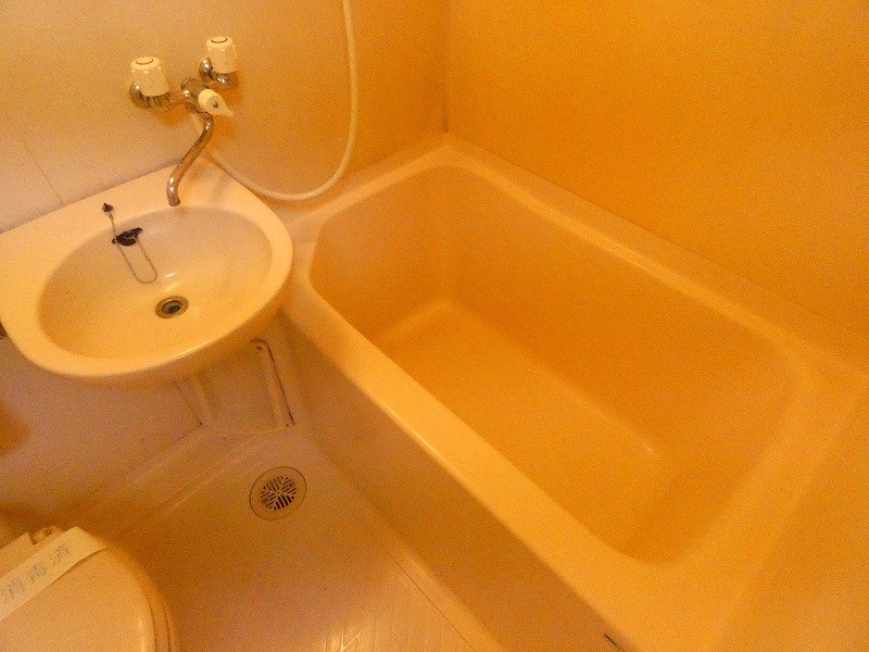 ガディル・タガワ 風呂画像