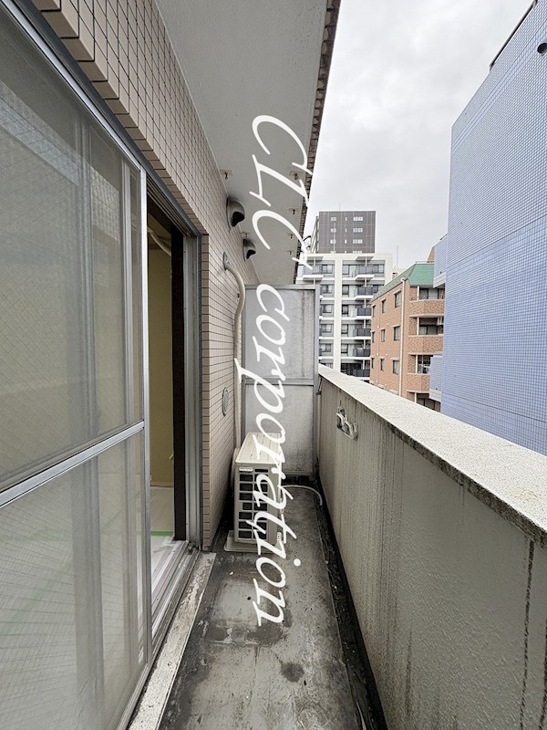 モンプチ ベランダ