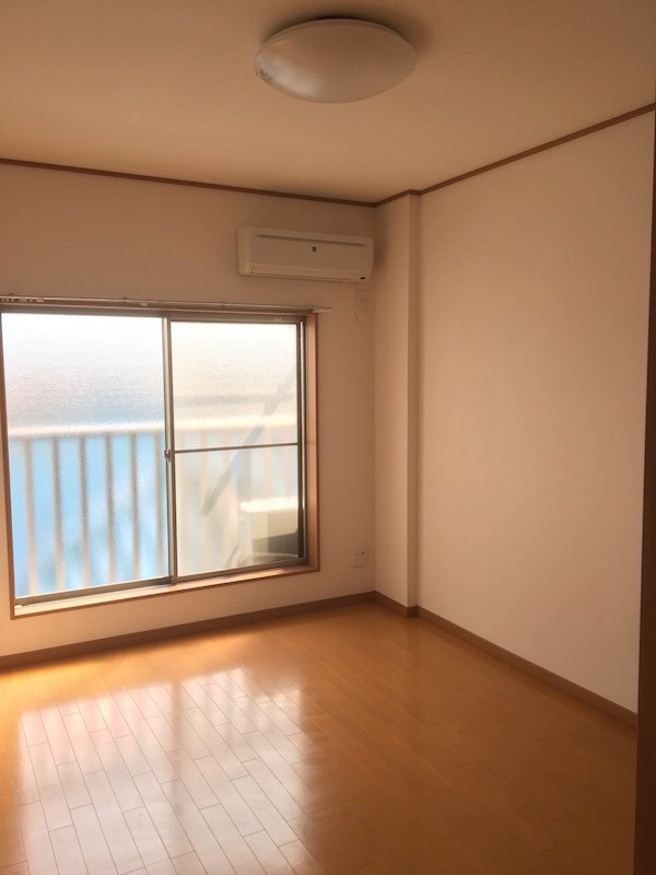 ルミエール塚田 ベッドルーム