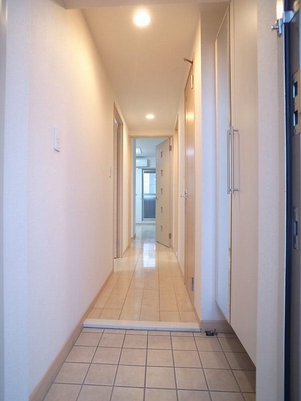 グローブ・アマランス 玄関