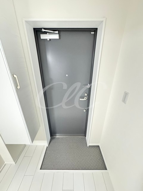 6th Av.Residence AYASE　(シックス　アヴェニュー　レジデンス　アヤセ） 玄関