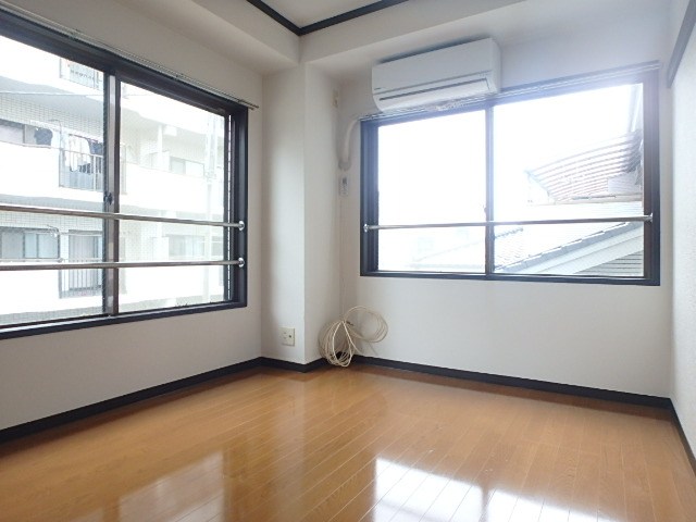 メゾンエスペランサ ベッドルーム