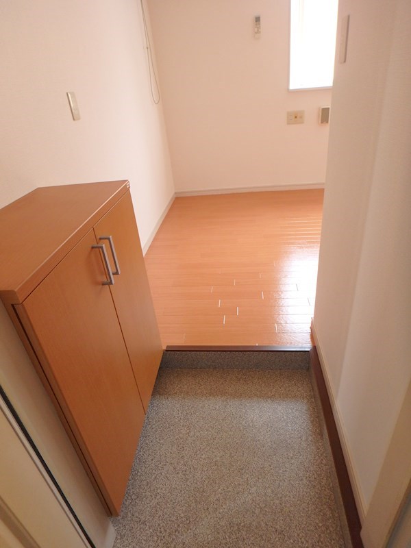 メゾンダイゴ 玄関