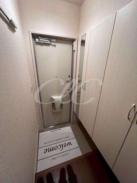 リバーサイド　ホシノⅥ 玄関