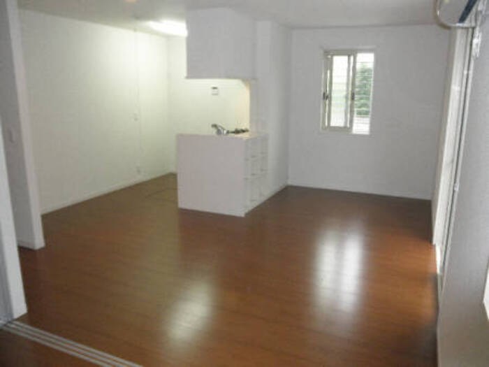 リバーサイド　ホシノⅥ リビング