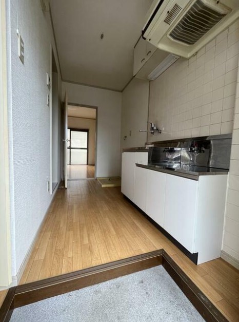 サンレイ　プラザ 玄関