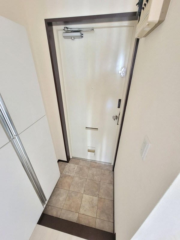 サンハイツワタム 玄関