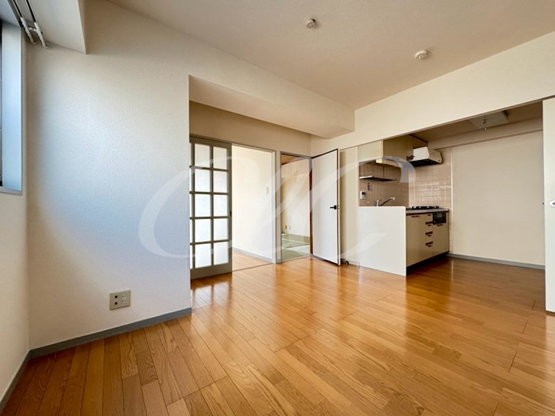 サン・ロイヤル リビング