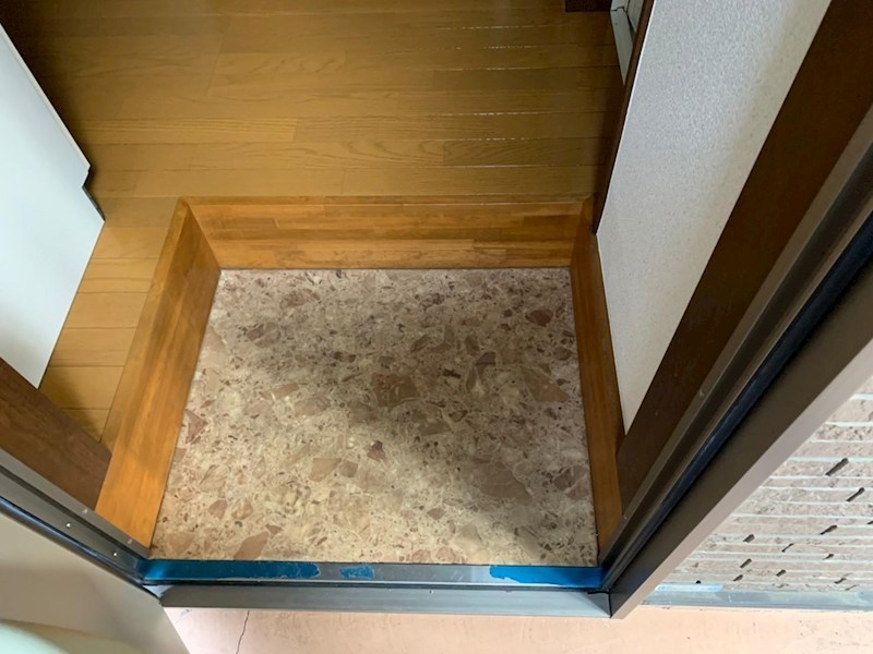 グレース   玄関