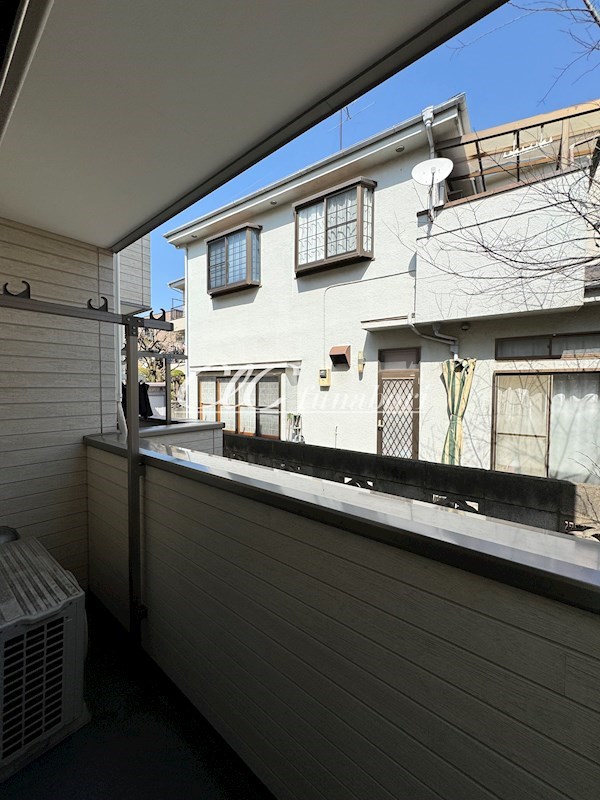 Woody House ベランダ