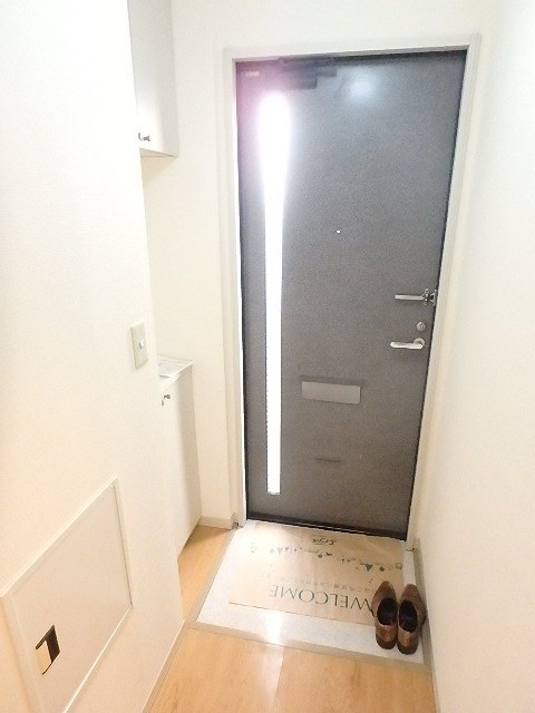 アビタシオン松江B 玄関