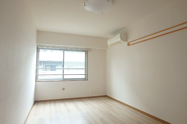 グレースＹＴパレス リビング