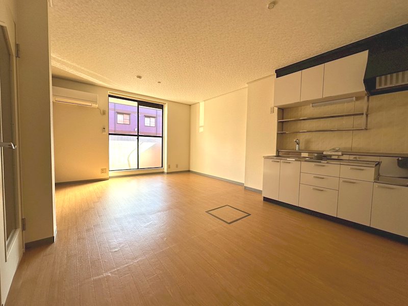 ファミール日之出A棟 リビング