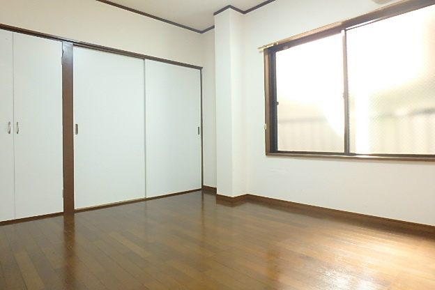 サンフィールズ   ベッドルーム