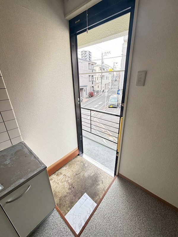 アライハイツ   玄関