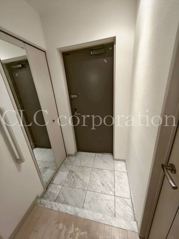 ロイヤルパークスシーサー南千住 玄関