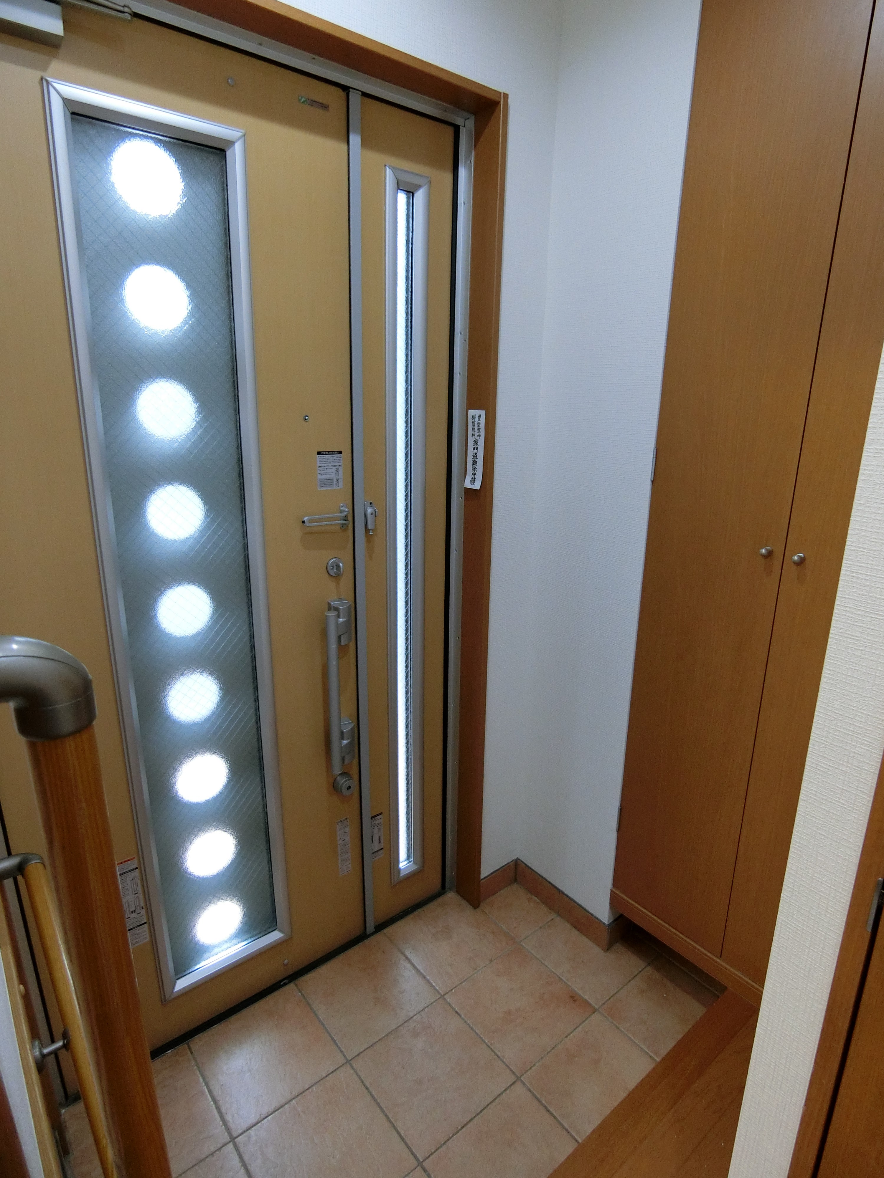 アンビロンＭ 玄関