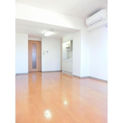 LOTUS　GARDEN　HOSAKA リビング