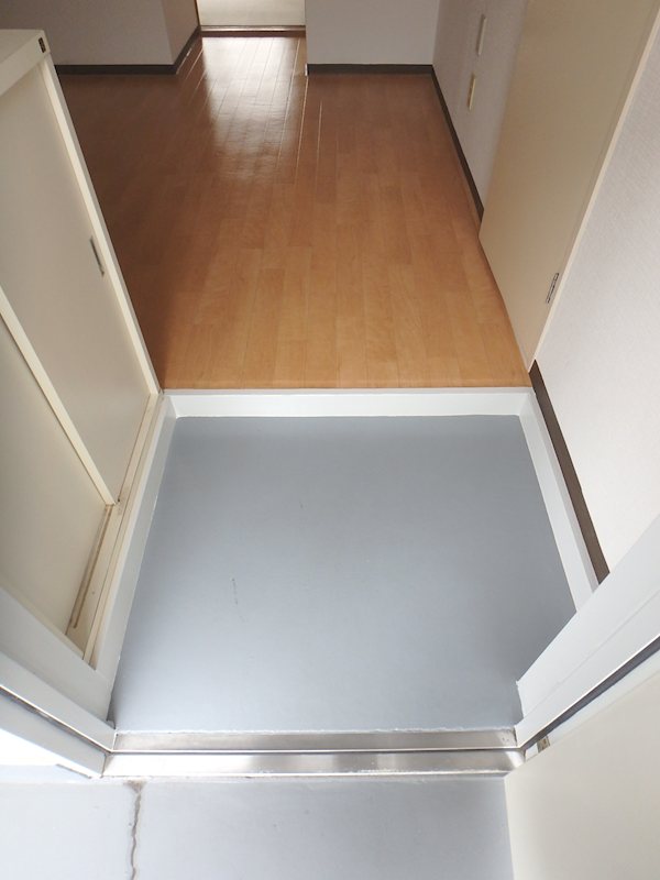 第３吉ビル 玄関