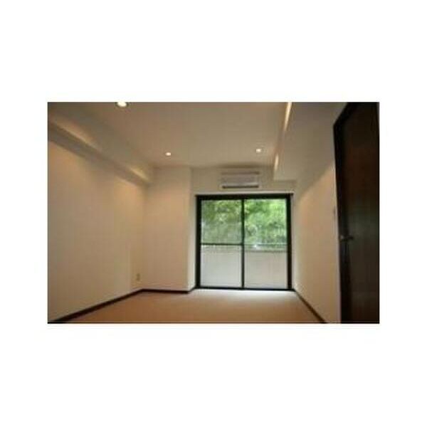 綾東ヴィレッジ弐番館 リビング