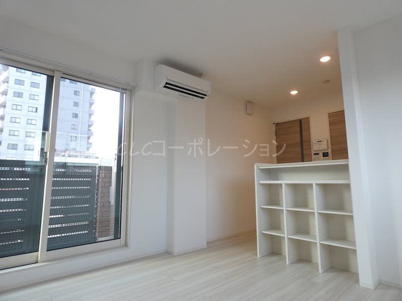 ノーバヤ　カナヤ リビング