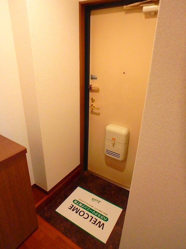 ハイツ松田 玄関