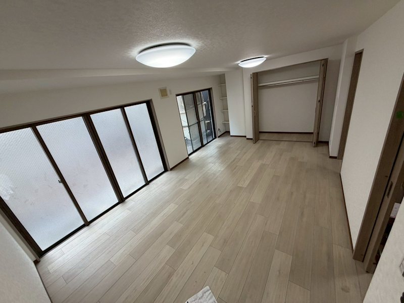 アート石山 ベッドルーム