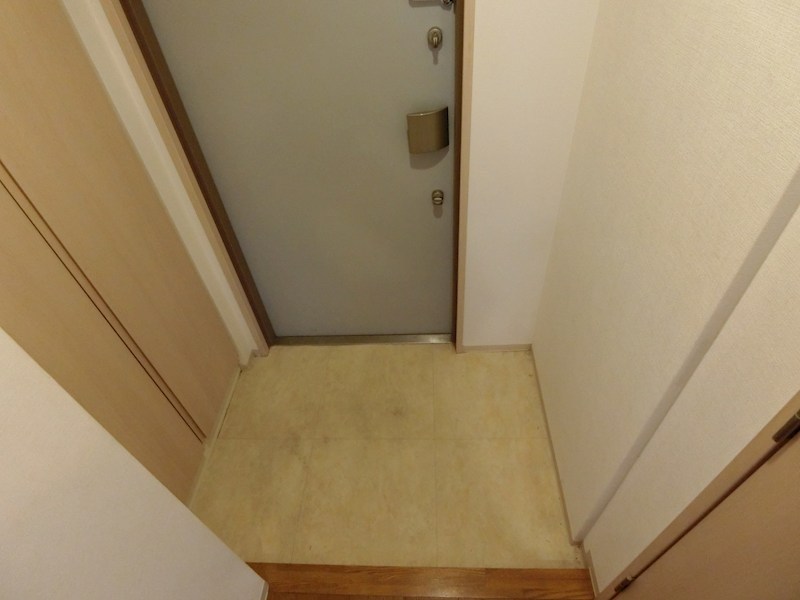 リベール入谷  玄関