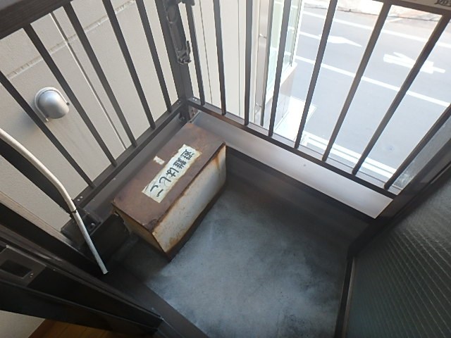 小沢ビル ベランダ