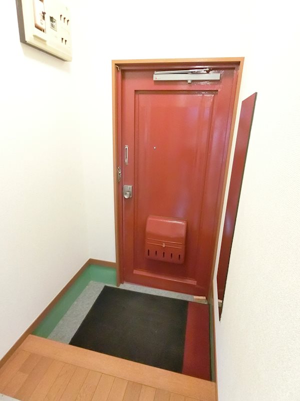 ニューサカエコーポ  玄関