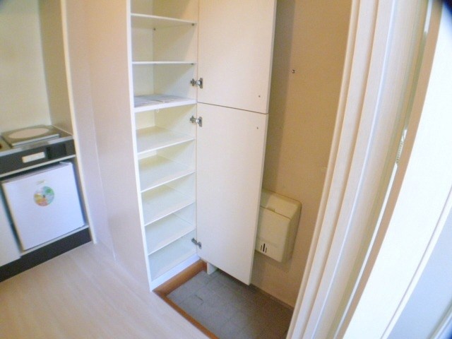 メゾン・ド・フルール 玄関