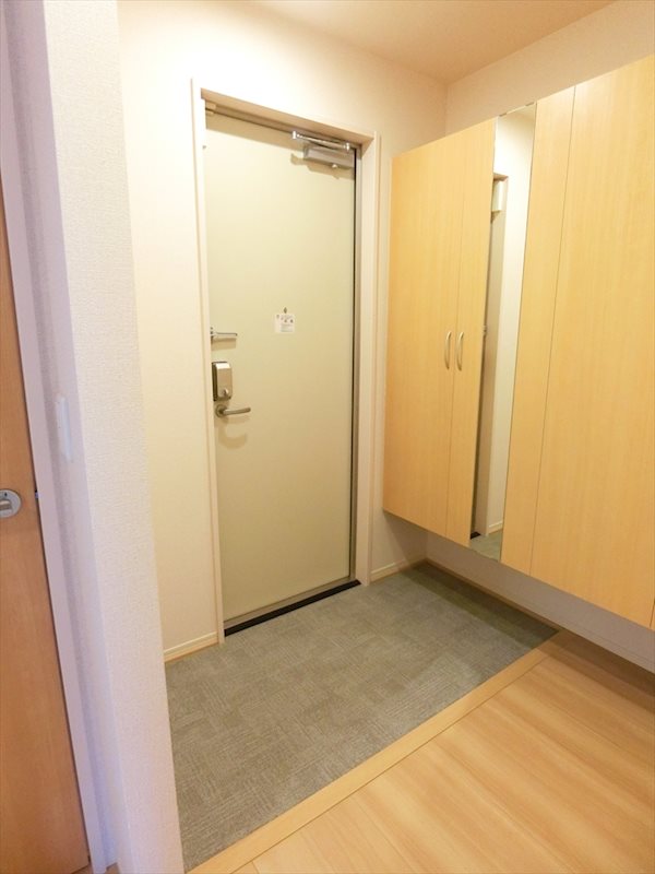 ソフィアハイツ  玄関