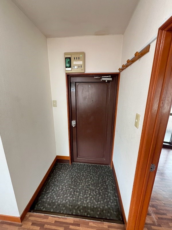 ワンダーハイツ  玄関