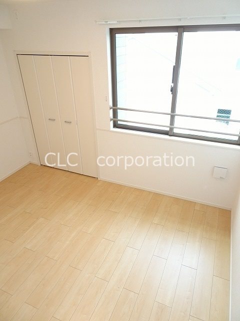 エレンシア ベッドルーム