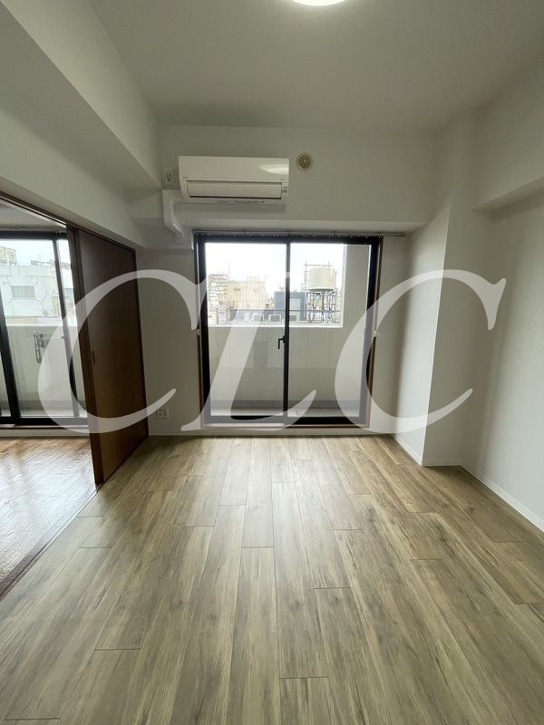 ロイヤルプラザ浅草 リビング