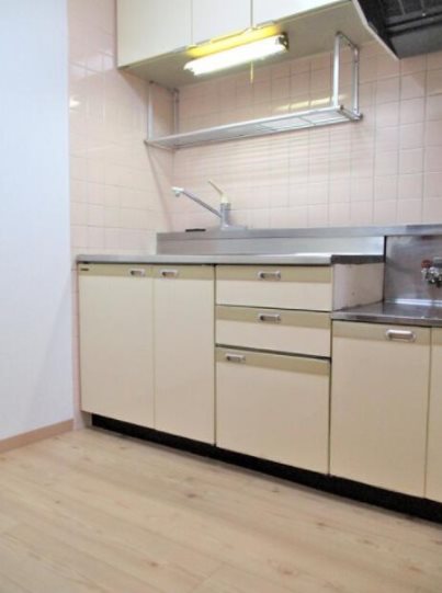 エステートショーワ キッチン