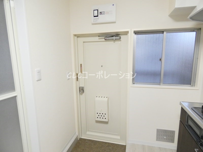 光マンション 玄関