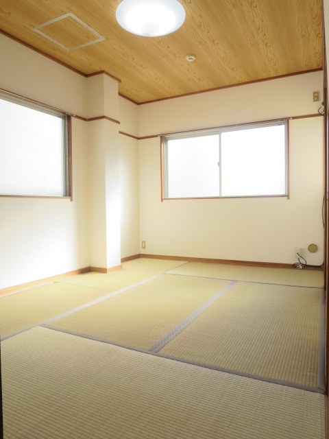 光進マンション ベッドルーム