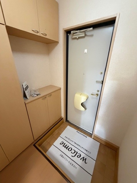 マリーコートB棟 玄関