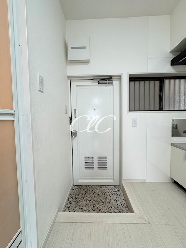 石井ハイツ 玄関