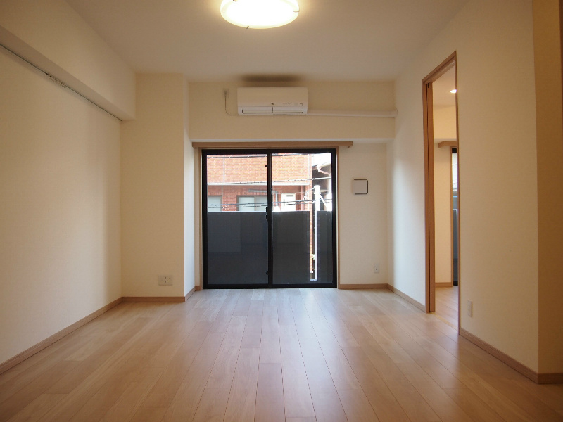 ルーブル王子本町 リビング