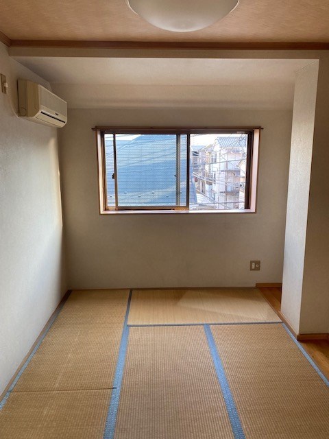 リラ・ピラミゼ その他8