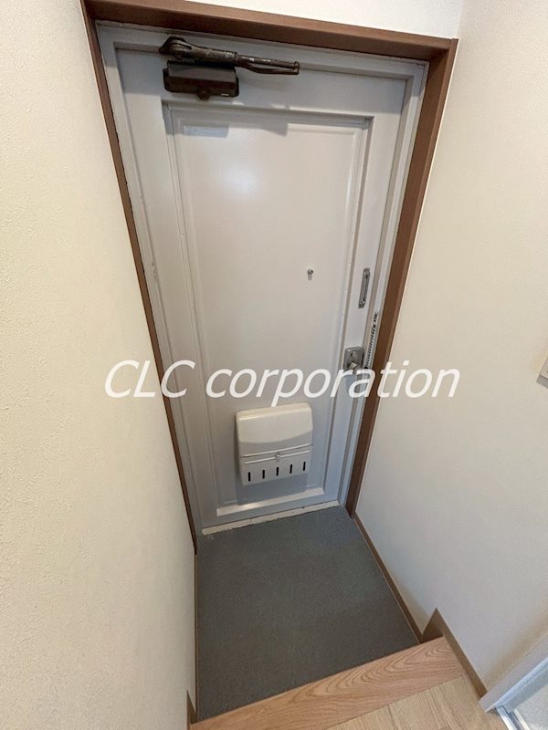 フラワーハイツ 玄関