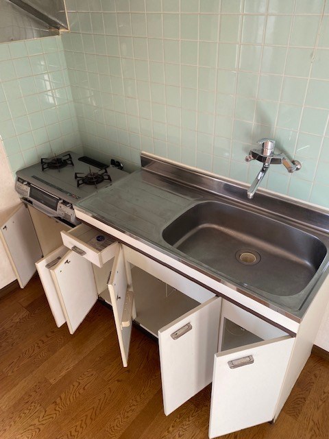 リラ・ピラミゼ キッチン