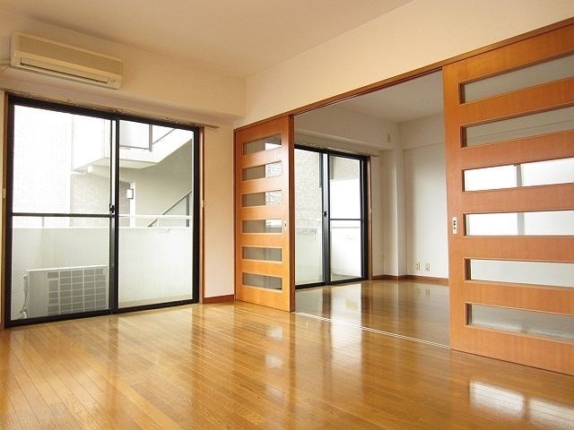 レルム城北 リビング