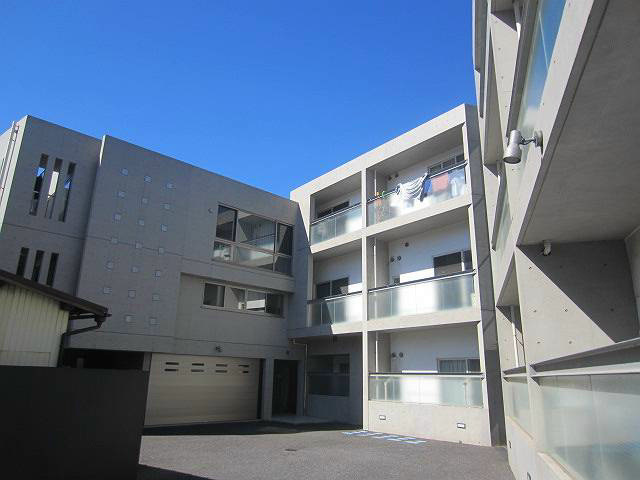 ラフィネ王子 外観