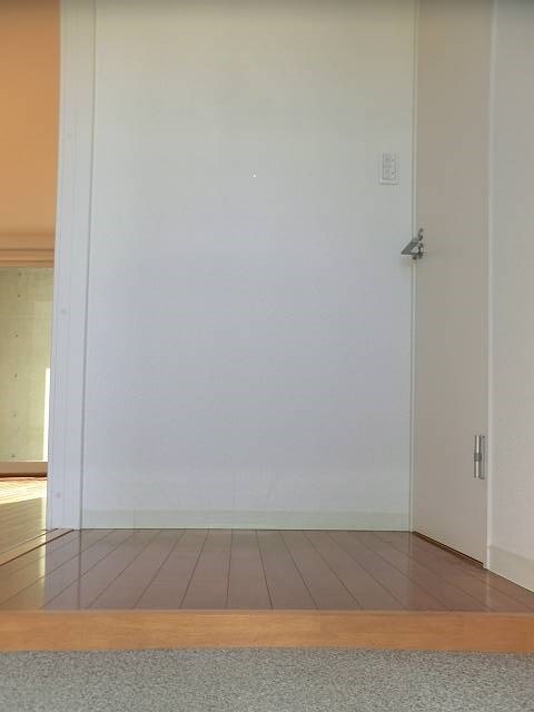 ラフィネ王子 玄関