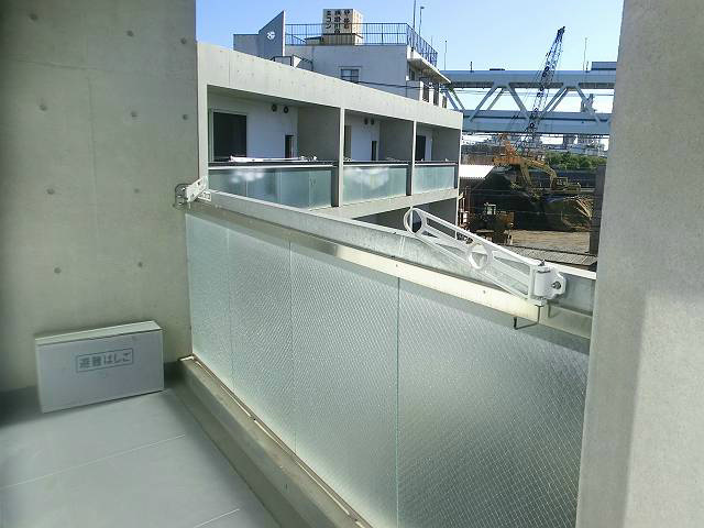 ラフィネ王子 ベランダ