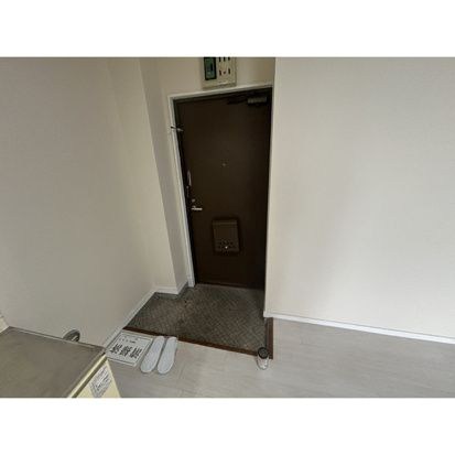 メゾン・ド・カスミ 玄関