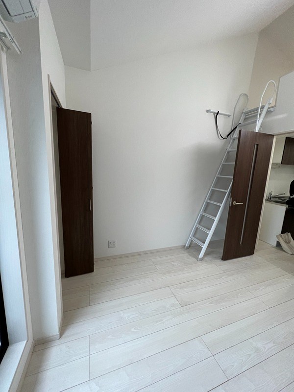 グランクオール西綾瀬1丁目 リビング